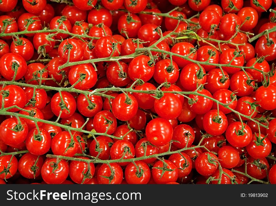 Red small tomatoes for sale