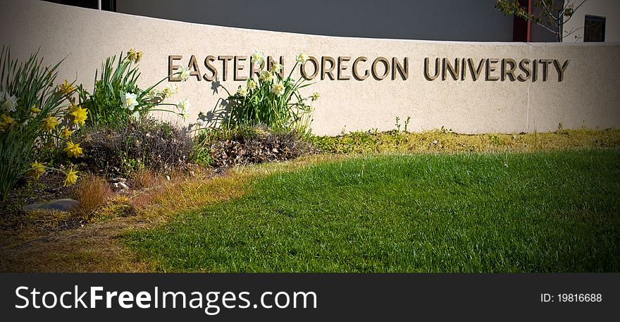 Sign Entrance to Eastern Oregon University