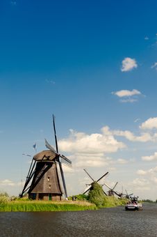 Windmill Landscape At Kinderdijk The Netherlands Royalty Free Stock Images