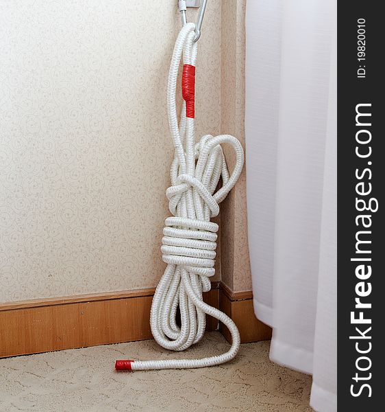 Emergency rescue rope