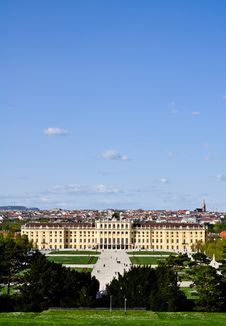 Panoramic View Over Castle Schönbrunn Royalty Free Stock Photography Panoramic View Over Castle Schönbrunn Royalty Free Stock Photography
