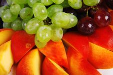 Grape And Peach Royalty Free Stock Photography Grape And Peach Royalty Free Stock Photography