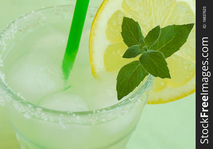 Lemonade with mint and lemon