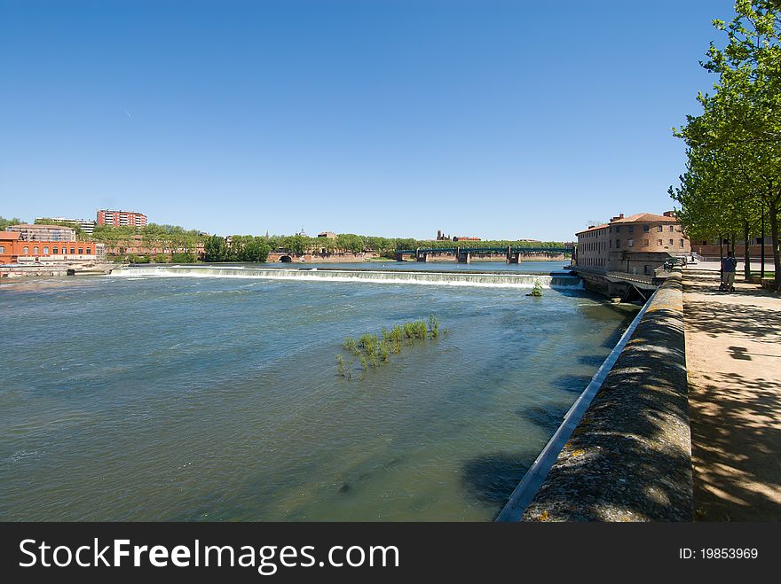 Tourist route of walk along the Garonne River in City Toulouse, France. The scenery of the riverside is really beautiful. Tourist route of walk along the Garonne River in City Toulouse, France. The scenery of the riverside is really beautiful.