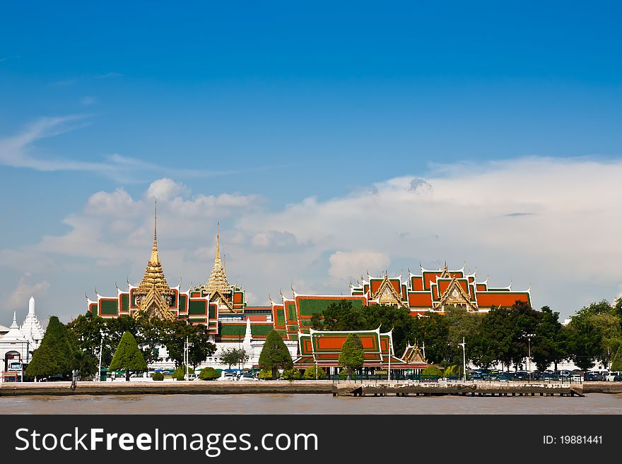 Gland palace and Wat prakeaw temple