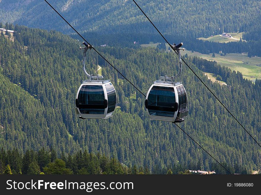 Two cableways in the mountains