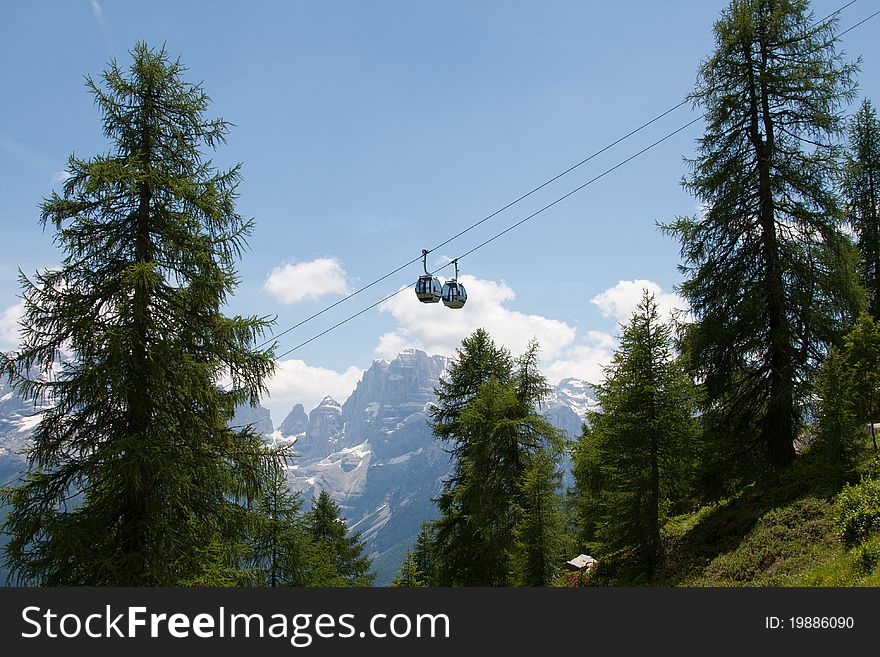 Two cableways in the mountains