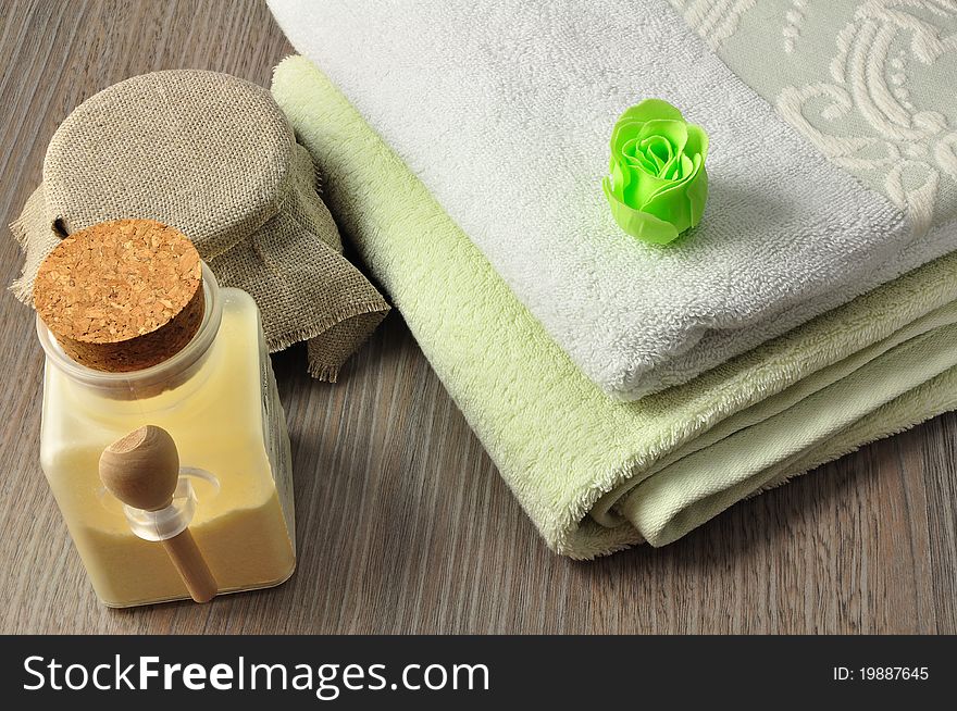 SPA accessories & green rose soap