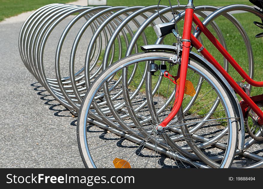 Bicycle stand, safty parking for the bike outdoors