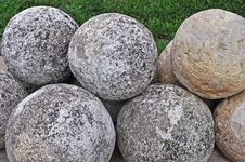 Pile Of Stone Cannon Balls Royalty Free Stock Photos