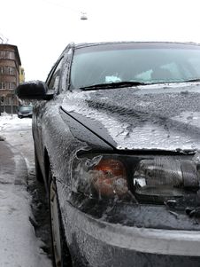 Modern Car In Ice Royalty Free Stock Photos Modern Car In Ice Royalty Free Stock Photos