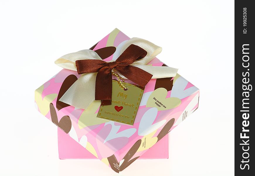 Gift pink box opens the lid , on white background