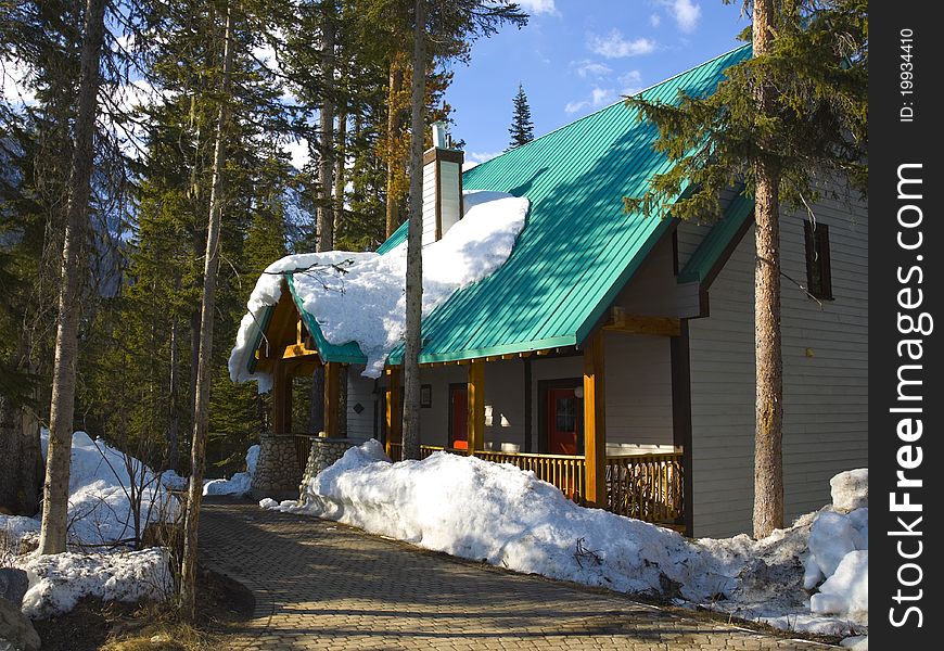 Cottage at Emerald Lake