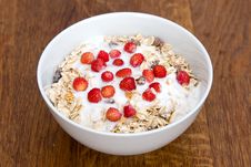 Muesli With Yoghurt And Wild Strawberry Royalty Free Stock Images Muesli With Yoghurt And Wild Strawberry Royalty Free Stock Images