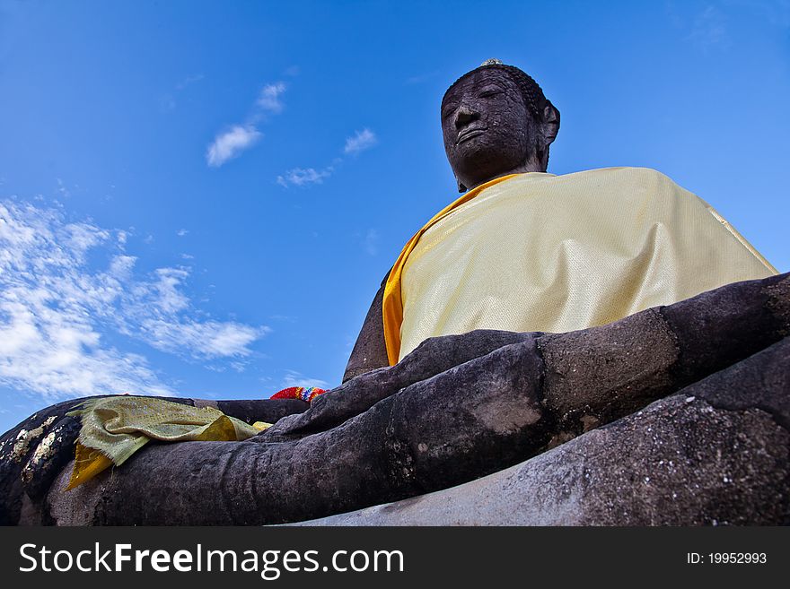 Wat Mahathat was started in 1374 A. D. during the reign of King Borommarachathirat I and finished during the reign of King Ramesuan (1388-1395). The main prang collapsed during the reign of King Songtham (1610-1628). The restoration of this prang was probably completed during the reign of King Prasatthong (1630-1655) and the height of the prang was increased at the same time. Here is a very fine buddha statute remained now aday. Wat Mahathat was started in 1374 A. D. during the reign of King Borommarachathirat I and finished during the reign of King Ramesuan (1388-1395). The main prang collapsed during the reign of King Songtham (1610-1628). The restoration of this prang was probably completed during the reign of King Prasatthong (1630-1655) and the height of the prang was increased at the same time. Here is a very fine buddha statute remained now aday.