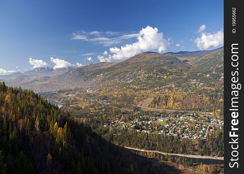 Monashee mountains in fall and Castlegar