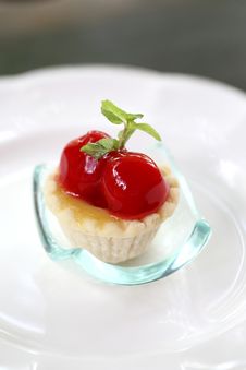 Mini Cherry Fruit Tarts On Dish Close-up Royalty Free Stock Image Mini Cherry Fruit Tarts On Dish Close-up Royalty Free Stock Image