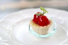 Mini Cherry Fruit Tarts On Dish Close-up Royalty Free Stock Images Mini Cherry Fruit Tarts On Dish Close-up Royalty Free Stock Images