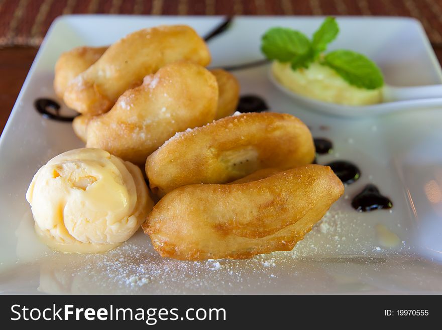 Ice scream with fried banana. Ice scream with fried banana