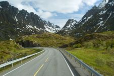 Road To Norwegian Mountains Stock Photography Road To Norwegian Mountains Stock Photography