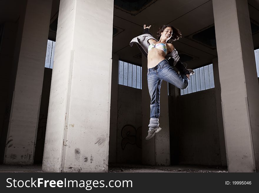 Female dancer jumping.