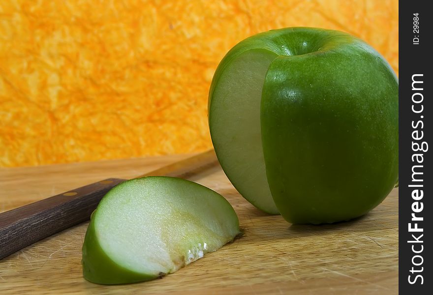 Photo of a Green Apple Sliced.