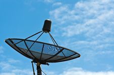 Black Satellite Dish With Blue Sky Royalty Free Stock Images Black Satellite Dish With Blue Sky Royalty Free Stock Images