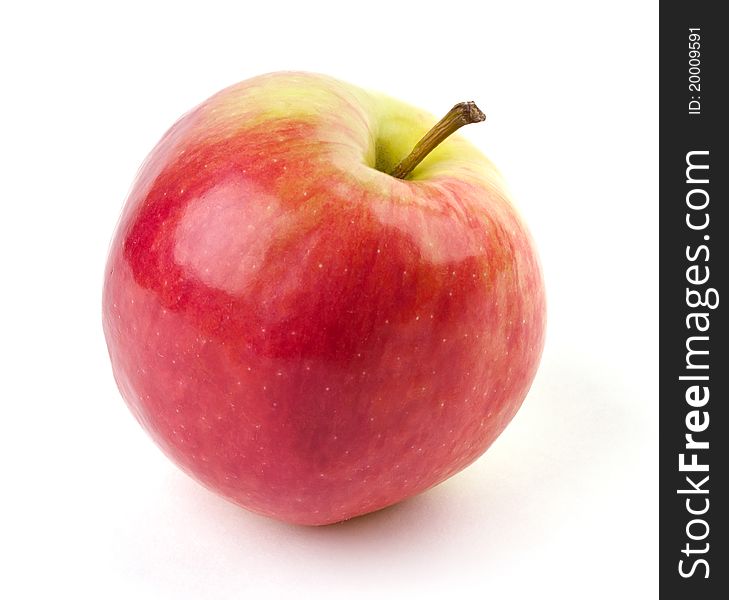 Ripe juicy apple isolated on white background