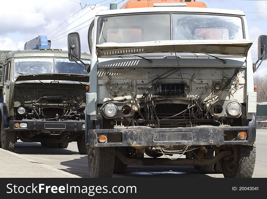 Trucks without engines brought for repair. Trucks without engines brought for repair