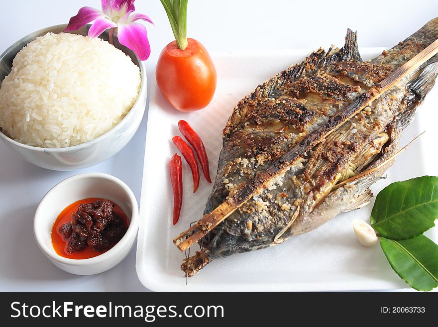 Set grilled fish.