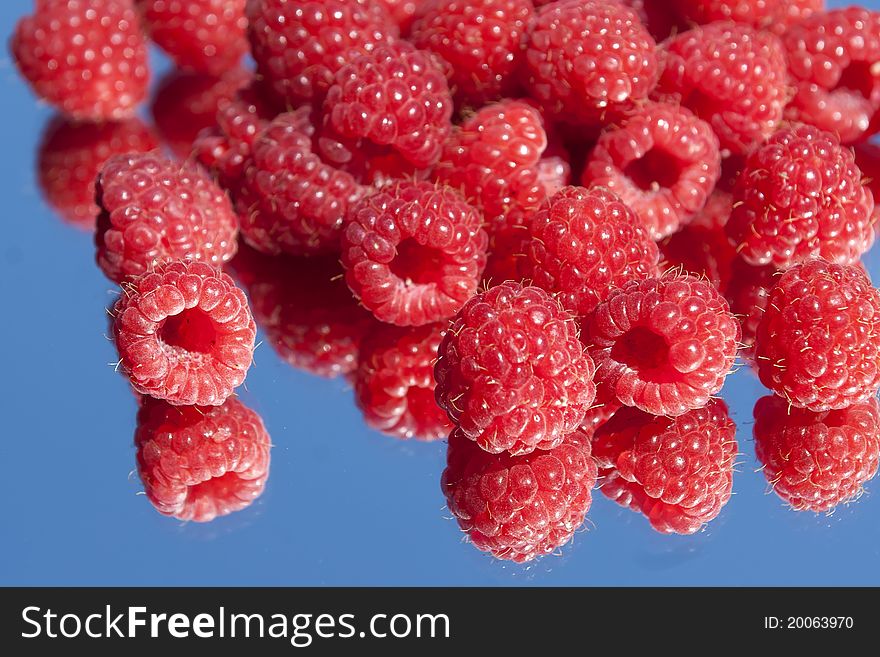 A pile of fresh raspberries