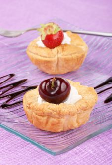 Fruit Tarts With Whipped Cream Royalty Free Stock Photos Fruit Tarts With Whipped Cream Royalty Free Stock Photos