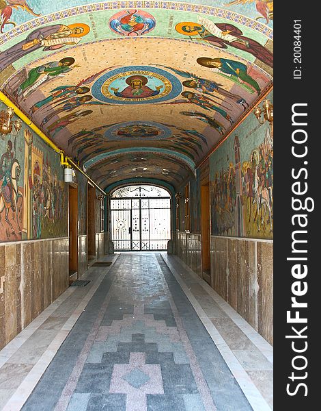 Tunnel of frescos