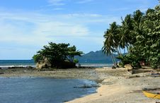 A Rocky Shore Royalty Free Stock Images A Rocky Shore Royalty Free Stock Images