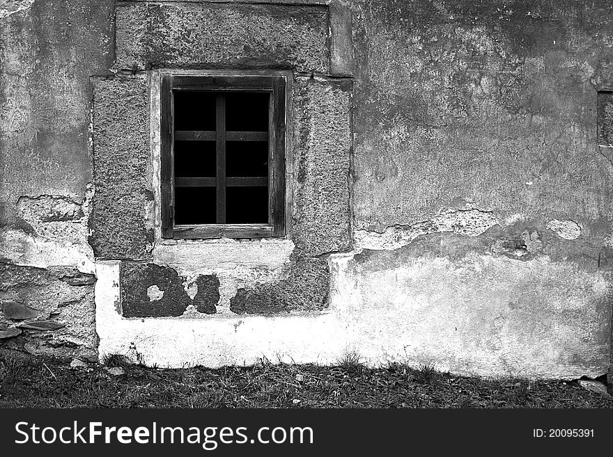 Old window in b & w