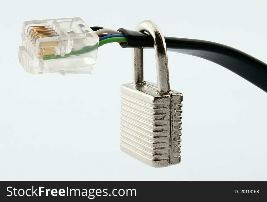 Telephone cable lock to the security of computer network. Telephone cable lock to the security of computer network.