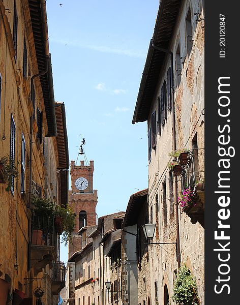 Pienza, visitatat Tuscan city in summer