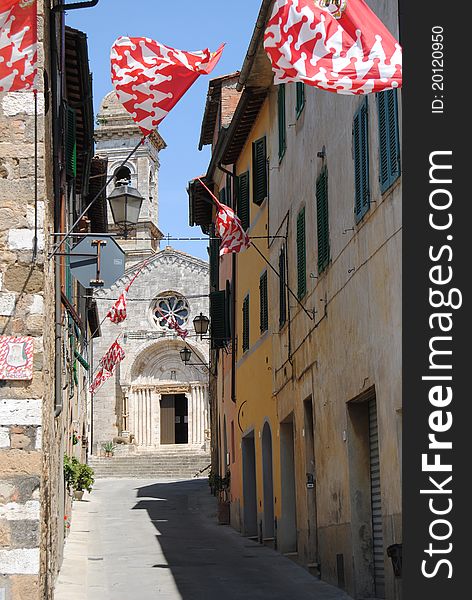 Pienza, visitatat Tuscan city in summer