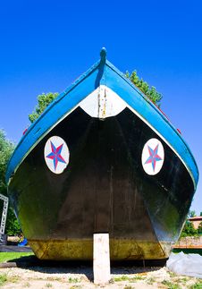 Prow Of Boat In Ground Royalty Free Stock Photos Prow Of Boat In Ground Royalty Free Stock Photos