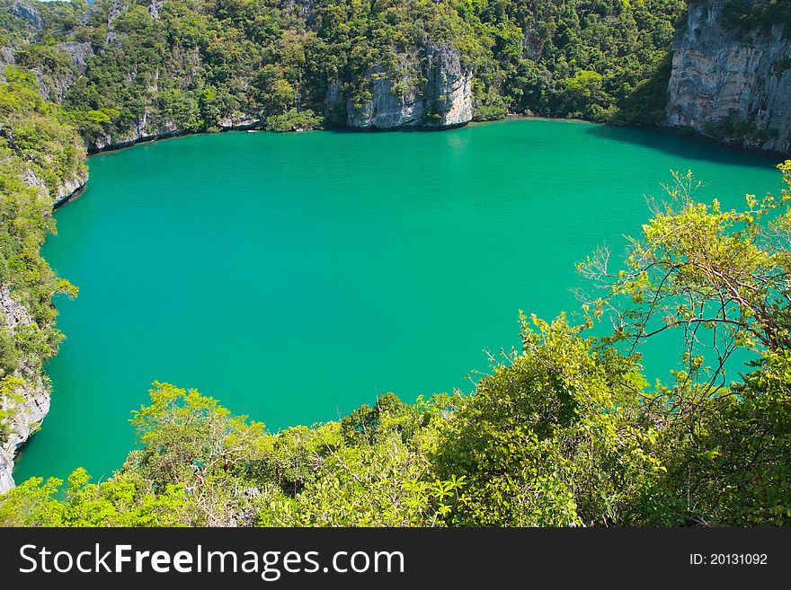 Green lake at ang-thong marine nation park in thailand