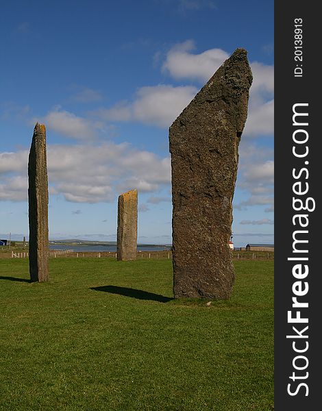 The oldest stone circle found in the Orkney Islands. the site dates from at least 3100BC, making the Standing Stones complex one of the earliest stone circles in Britain . The oldest stone circle found in the Orkney Islands. the site dates from at least 3100BC, making the Standing Stones complex one of the earliest stone circles in Britain .