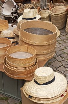 Straw Hats And Baskets Royalty Free Stock Images Straw Hats And Baskets Royalty Free Stock Images