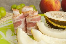 Ham And Melon Royalty Free Stock Images Ham And Melon Royalty Free Stock Images