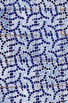 Broken Tiled Wall Royalty Free Stock Images Broken Tiled Wall Royalty Free Stock Images