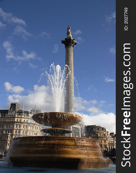 Nelsons Column With Fountain