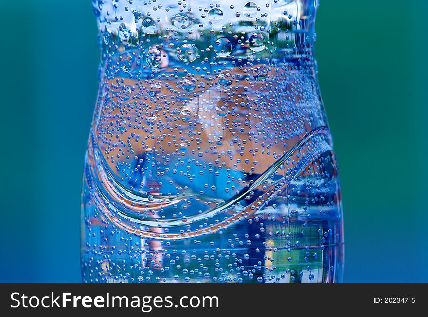 Bubble of gaze in pure fresh water