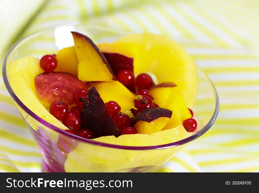 Delicious fresh fruit salad served in bowl as dess
