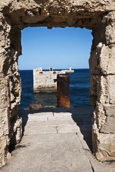 Breakwater Ruin Royalty Free Stock Image Breakwater Ruin Royalty Free Stock Image