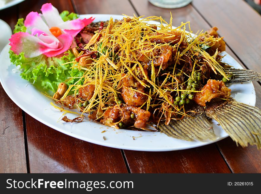 Deep Fried Fish With Lemongrass