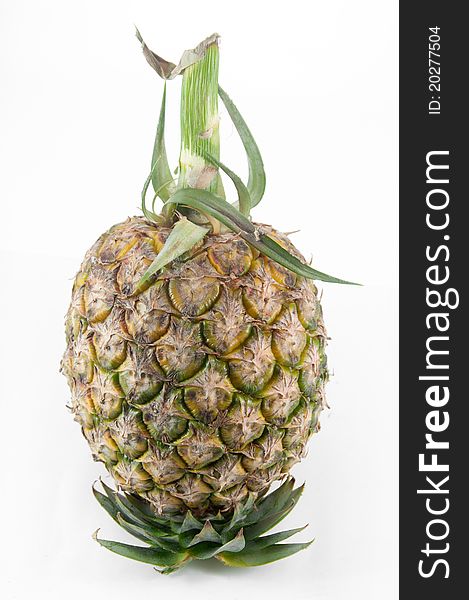 A picture of a fresh pineapple on isolate background